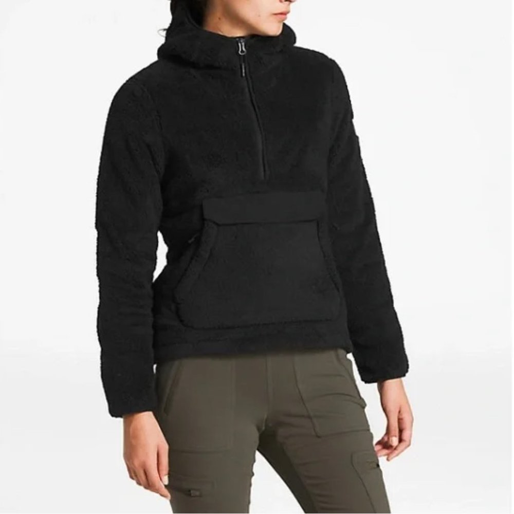 The North Face Campshire Pullover Hoodie